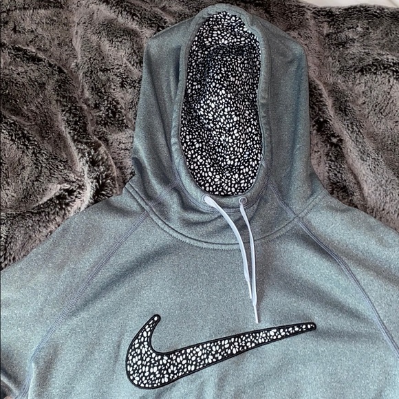 Nike hoodie - Picture 3 of 4